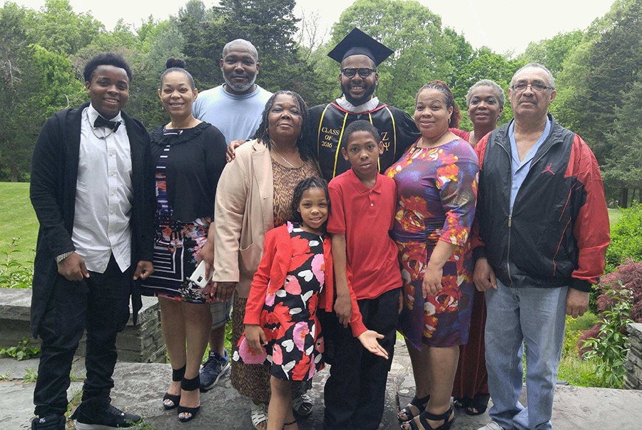 Jay-Arzu-Family-Graduation